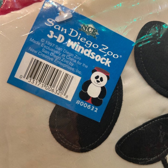 Vintage 1997 San Diego Zoo Panda Bear 3-D Wind Sock - Picture 5 of 6